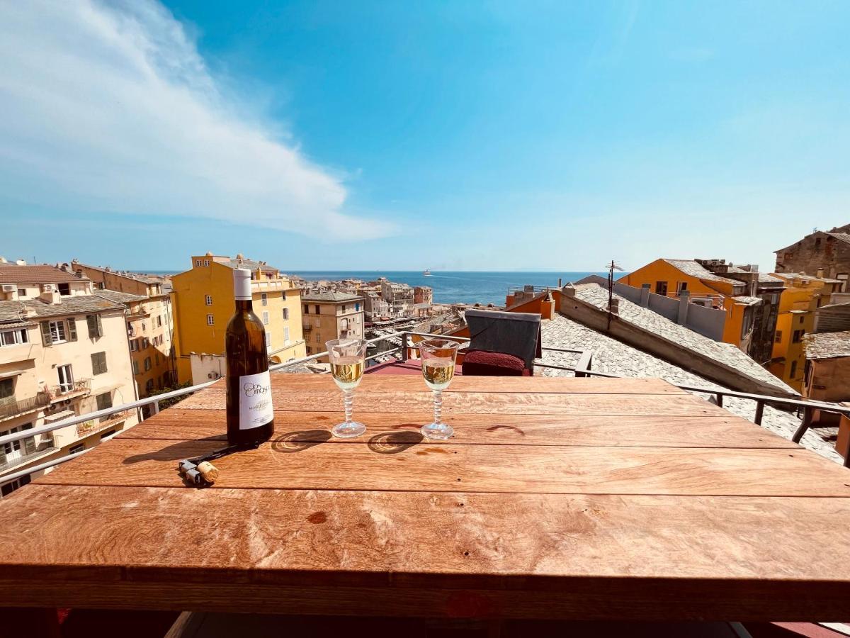 Pepites Bastiaises Vatta Appartement Roof Top Jacuzzi Vue Vieux Port Bastia  Exterior photo