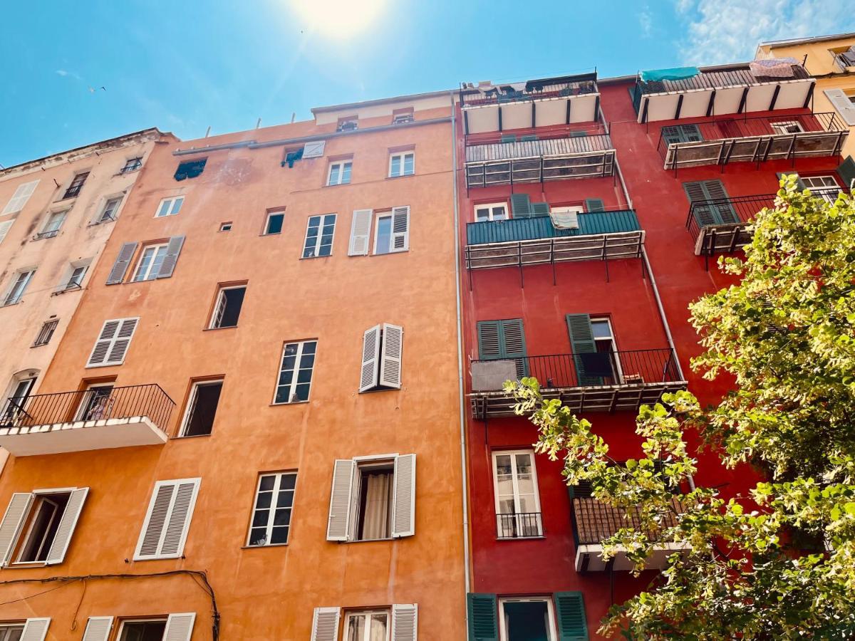 Pepites Bastiaises Vatta Appartement Roof Top Jacuzzi Vue Vieux Port Bastia  Exterior photo